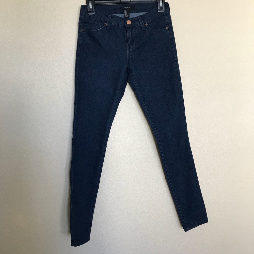Forever 21 Denim Pants / Jeans